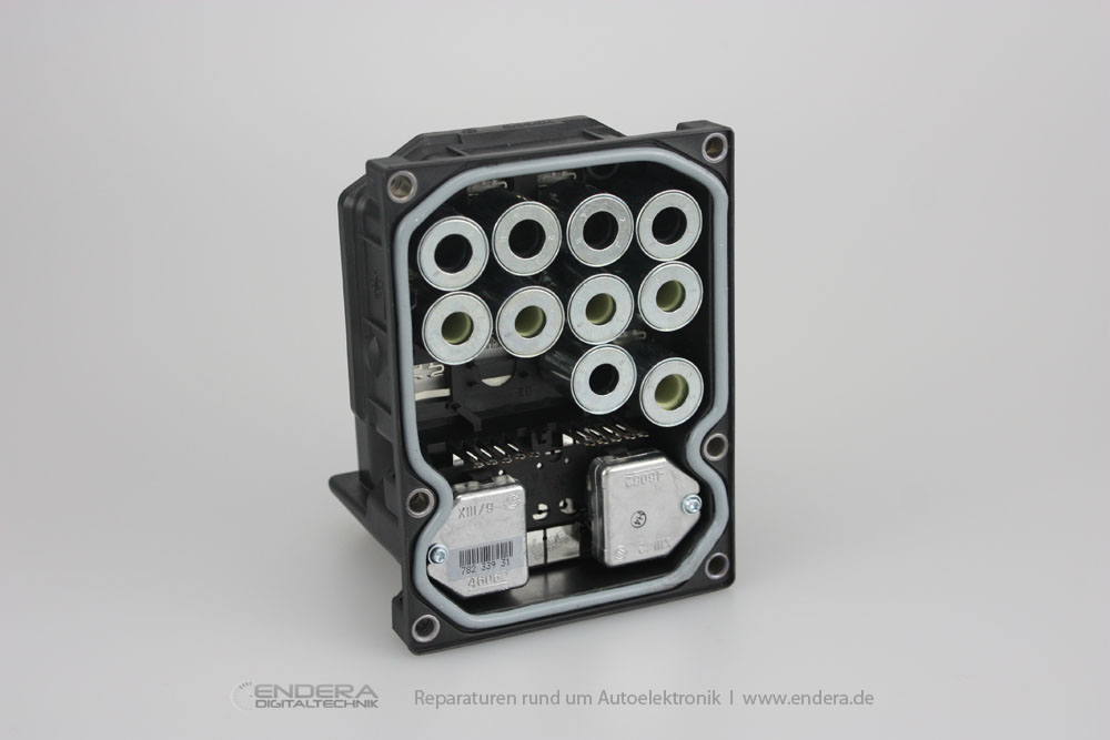 ABS-Steuergerät Reparatur Bosch 5.7 Toyota Avensis T22